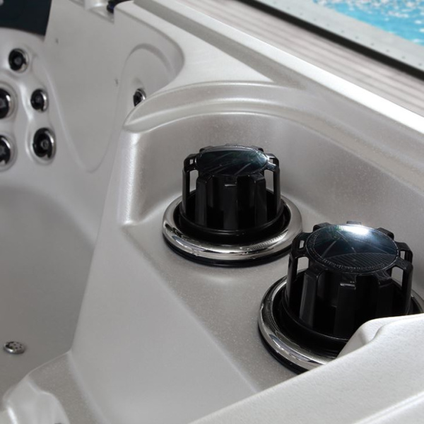 Гидромассажный спа бассейн Lovia Spa L503